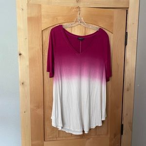 Like new Lane Bryant v neck pink and white tunic top size 14/16